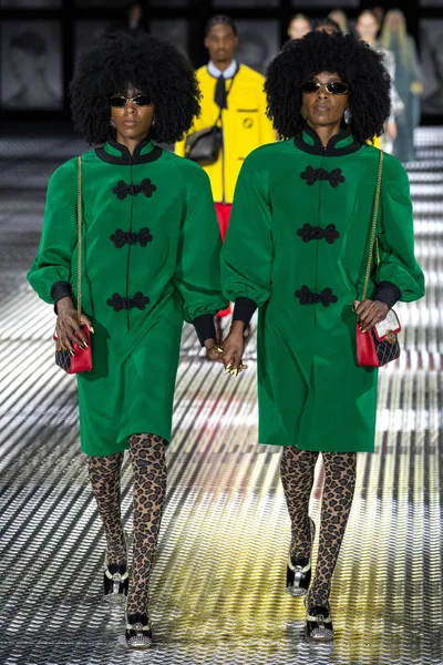 Look 63